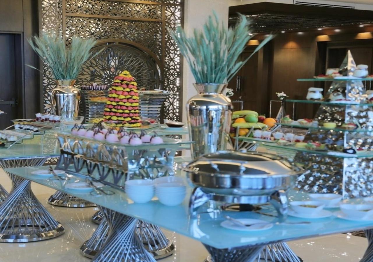 Kuwait Grand Hotel Kuwait City Esterno foto